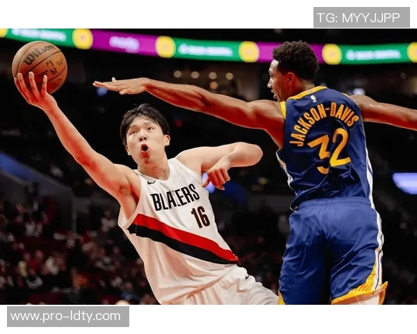 斯普利特谈杨瀚森上场表现称其感受强度提升传球天赋尚待发挥